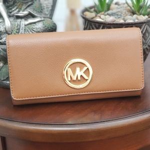 NWOT Michael Kors Wallet